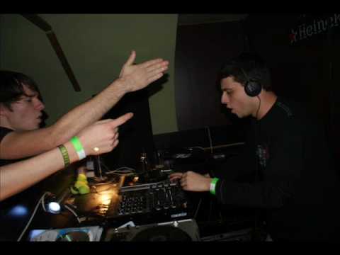 Radio Slave vs Tristan Garner - Fuckin Grindhouse  [ Vipy-D Ibiza Mashup ]