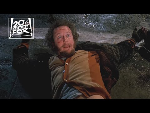 Home Alone 2: Lost In New York | "Give It to Me" Clip | Fox Family Entertainment