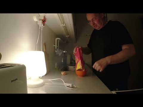 MongoTV_11487 - Del 2 - SPISER SKÅL HYGGE SLIK TIRSDAG AFTEN