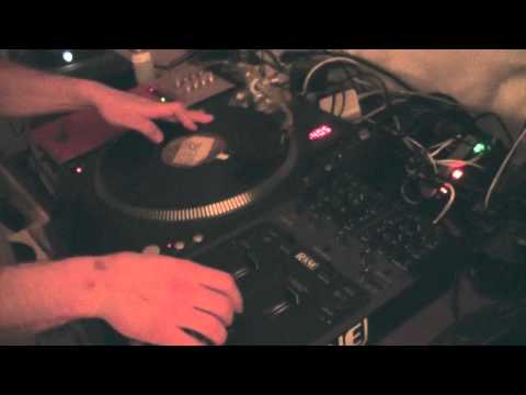 DJ Tommy D a.k.a. Dr Dee Freestyle @ Crack's place