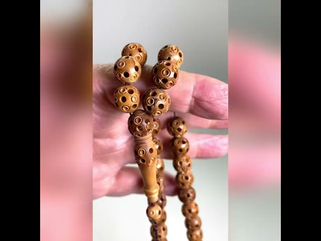 قوافل سبحة خشب الكوك منحوت و معطر KW0067
