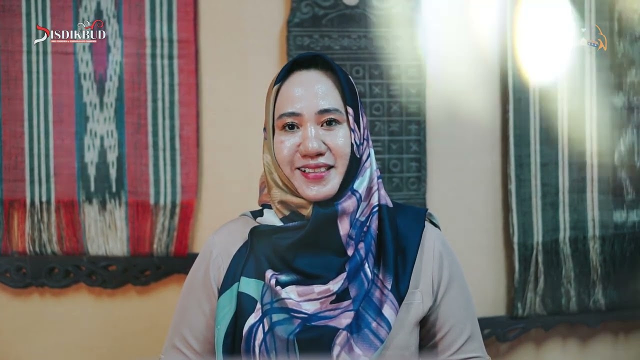 SAMARINDA SARONG WEAVING CRAFTS