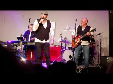 Muggabatschr live "die Strossaboh" (Original von Wolle Kriwanek)