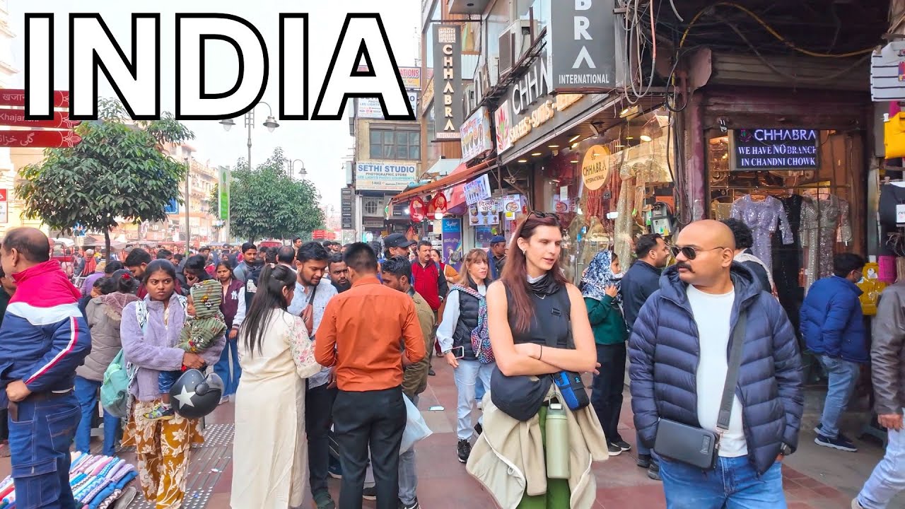 Immersive street-level walking tour through India (Daily Life 3), India, showcasing authentic urban landscapes, local architecture, and the vibrant atmosphere of the city's neighborhoods