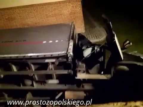 Wypadek busa w Prószkowie