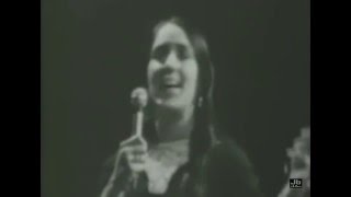 Joan Baez with Phil Spector on piano - You've Lost That Loving Feeling (The Big T N T  Show - 1966)