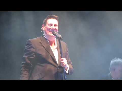 TONY HADLEY - MAD ABOUT YOU  LIVE TORINO 22-11-2022  BY SUPERPAOLA