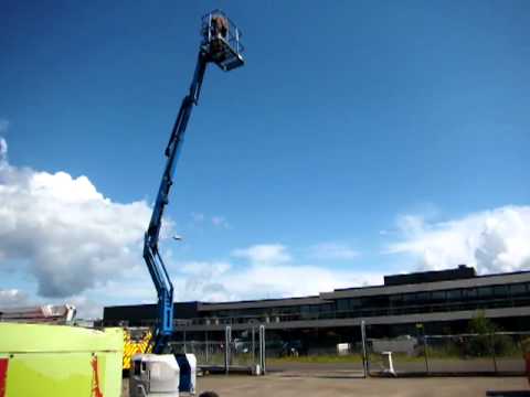 GENIE Z34/22 BI-FUEL BOOM LIFT 1999