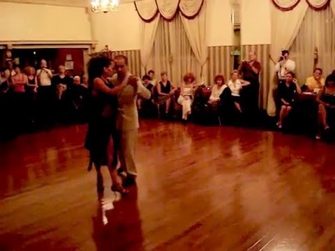  Luna Palacios  and  Oliver Kolker  are  dancing  to  the  tango  "  Mariposita  "