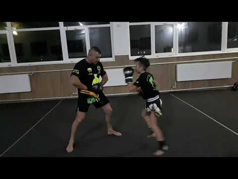 KICKBOX & MUAY THAI TECUCI (GABRIEL DANU)