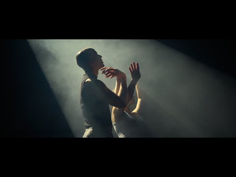 interwoven | contact improv | Sigma fp + Minolta MC 21mm