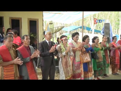 download lagu mp3 mp4 Video Batak Toba, download lagu Video Batak Toba gratis, unduh video klip Video Batak Toba