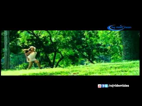 Thodu Vaanam Unnai Paarkiren Song