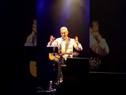 Pedro Aznar y su tema favorito de Charly García.