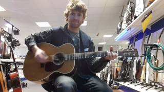 Video thumbnail for Martin 000-2832 Shenandoah. by Gareth Harris