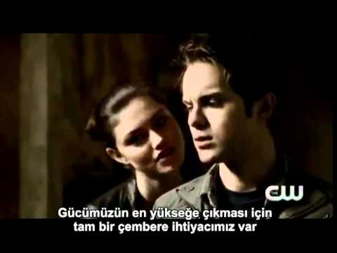 Jessica Parker Kennedy The Secret Circle'ı Anlatıyor