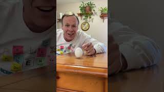 Simple Science Trick To Tell Raw Eggs From Cooked Ones!