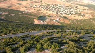 preview picture of video '1 8 2013 double paragliding plataies Spilaiologos + Giorgos P'