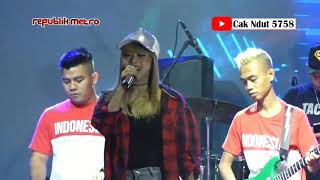 Download lagu Rindi safira cover lagu dewe dewe, REPUBLIK METRO mp3