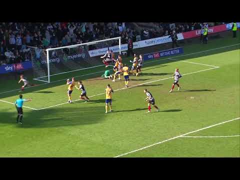 Grimsby Town v Mansfield Town highlights