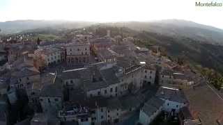 preview picture of video 'Montefalco vista aerea, piazza Montefalco riprese drone'