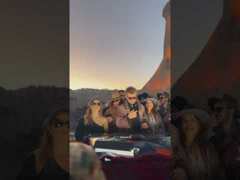 Stephan Jolk - Look At These Chicks (Unreleased)