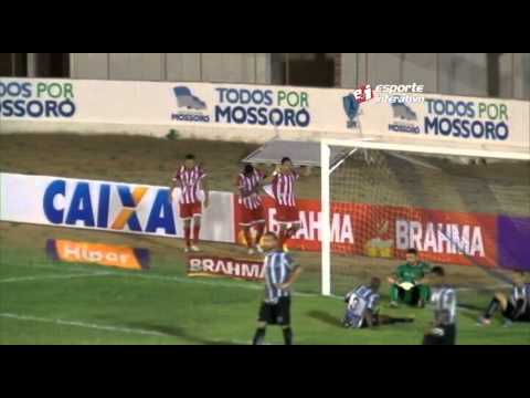 Vavá marca o gol da vitória do Potiguar (POTIGUAR 2x1 TREZE 17/01/2014)