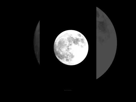 99% illuminated waxing gibbous moon 🌕 on 28 September 2023