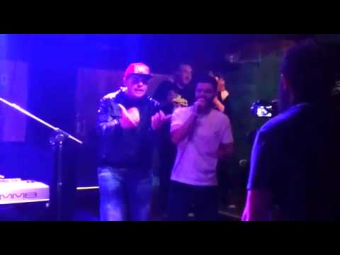 Sian Evans (Kosheen, DJ Fresh's Louder) G.M.R and Re-Cover Live at Clwb Ifor Bach (2015)