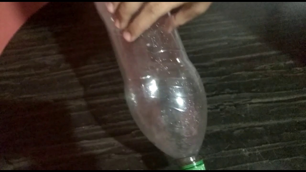 Experimento: Empurrando a Garrafa (Segunda Lei de Newton)