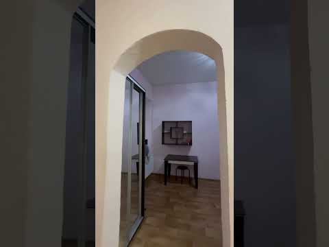 Продам уютную квартиру на Ул. Разумовского , в 5 мин от центра города.  1 этаж, закрытый двор