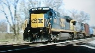 preview picture of video 'CSX Mixed Freight Train @ Riverdale'