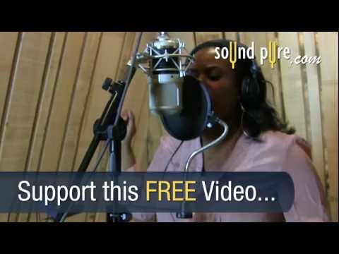 Lauten Oceanus LT-381 on Female Jazz Vocals