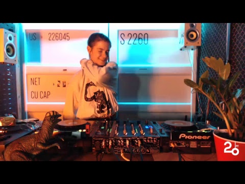 Year of the Radio: Nastya Muravyova 20ft Radio