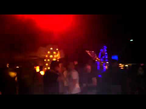 ALEX PHRATZ @ Public House Disco (Muggió) plays "Freed From