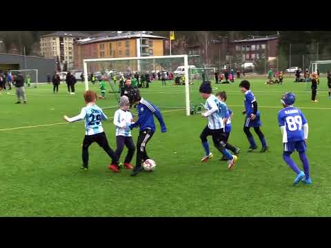 2022-04-23 EBK/Vihreä - FC Wild/Raita