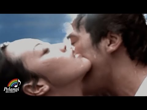 Dewi Dewi - Begitu Salah Begitu Benar (Official Music Video)