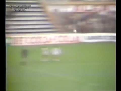 Velez 2   Huracan 0 Torneo 1985/86