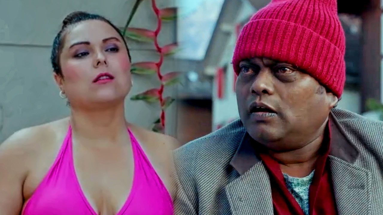 Sadhu Kokila को इस विदेशी लड़की के साथ नहाना है | Dynamite Khiladi फिल्म का