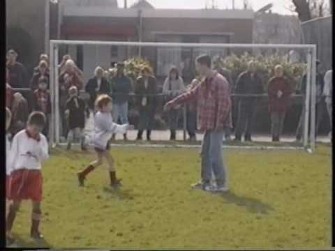 1998-1999-strafschoppen-PiershilF1-HeinenoordF2.wmv