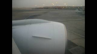 preview picture of video 'B777 Saudi Airlines taxi + takeoff from cairo airport'