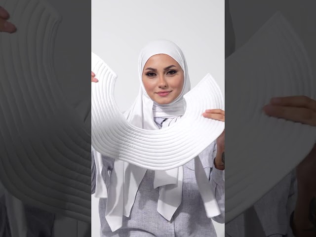 حجاب الشاطي مع قبعة - أبيض