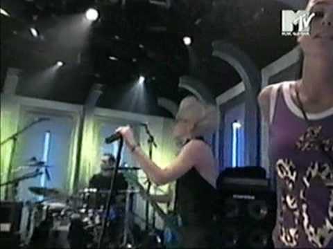 Moby ft. Gwen Stefani - Southside (Fashionably Loud, 2001)