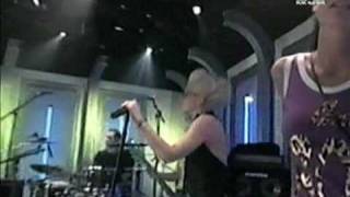 Moby ft. Gwen Stefani - Southside (Fashionably Loud, 2001)