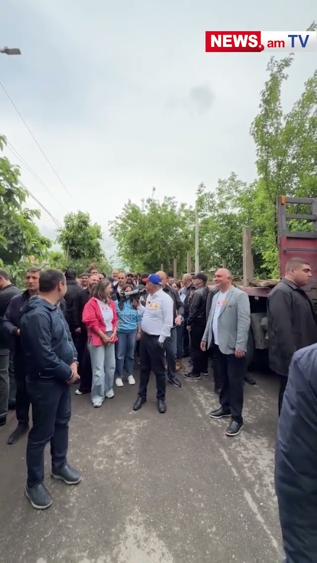 Սև թութը հասել ա, ով չի վանկարկում, բարձրանալու ա, քաղի. Փաշինյանը` թիմակիցներին