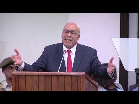 PRESIDENT DESI BOUTERSE OVER NALEVEN REGELS IN DNA