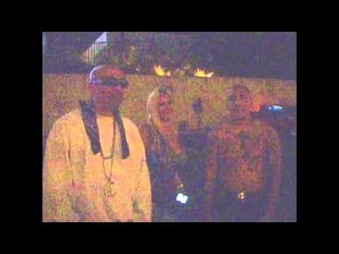 MRCAPONE-E  Miss Lady pinks & boxer loko