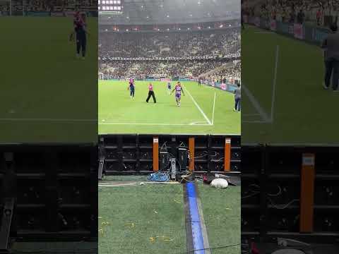 MAILTON JOGADOR DO FORTALEZA CHUTA BANDEIRA DO CEARÁ - MAILTON DO FORTALEZA COMEMORANDO CEARENSE