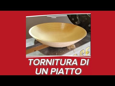 Tornitura di un piatto in Frassino olivato