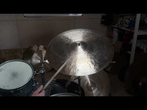 24. 22” 2410g old K llla clone